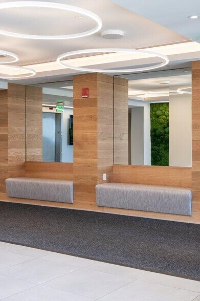 Building Photo - 1424 Columbia Rd