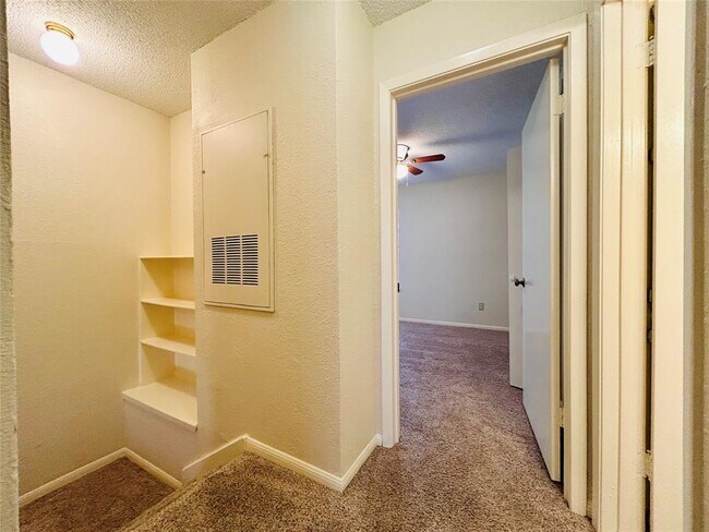 Building Photo - 8902 Schick Rd