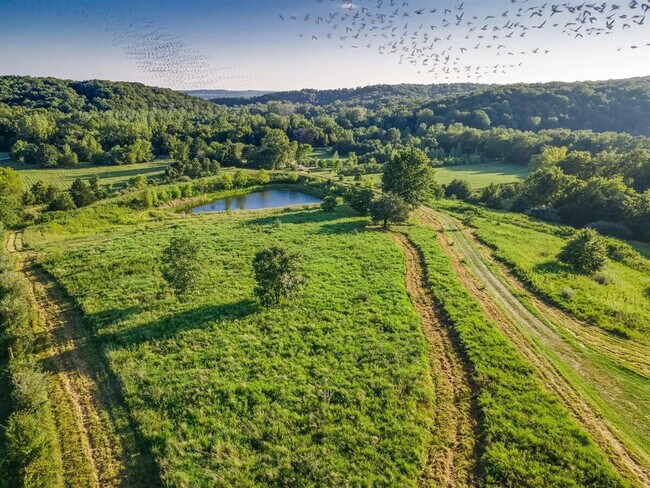 Building Photo - 20200 S Jemerson Creek Rd