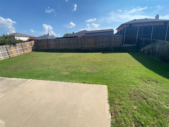 Building Photo - 1720 Pebble Brook Way