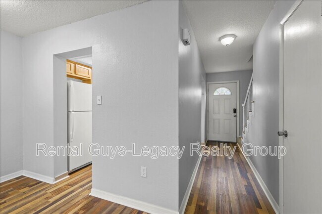 Building Photo - 11406 Bedford Oaks Dr