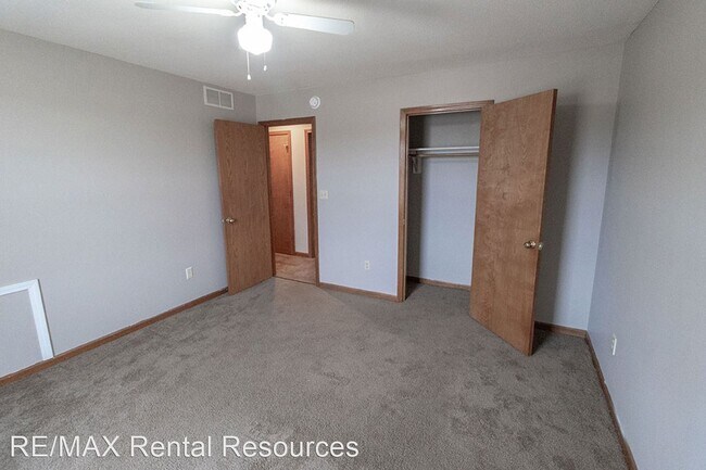 Building Photo - 4 br, 2 bath House - 2505 Northampton Dr