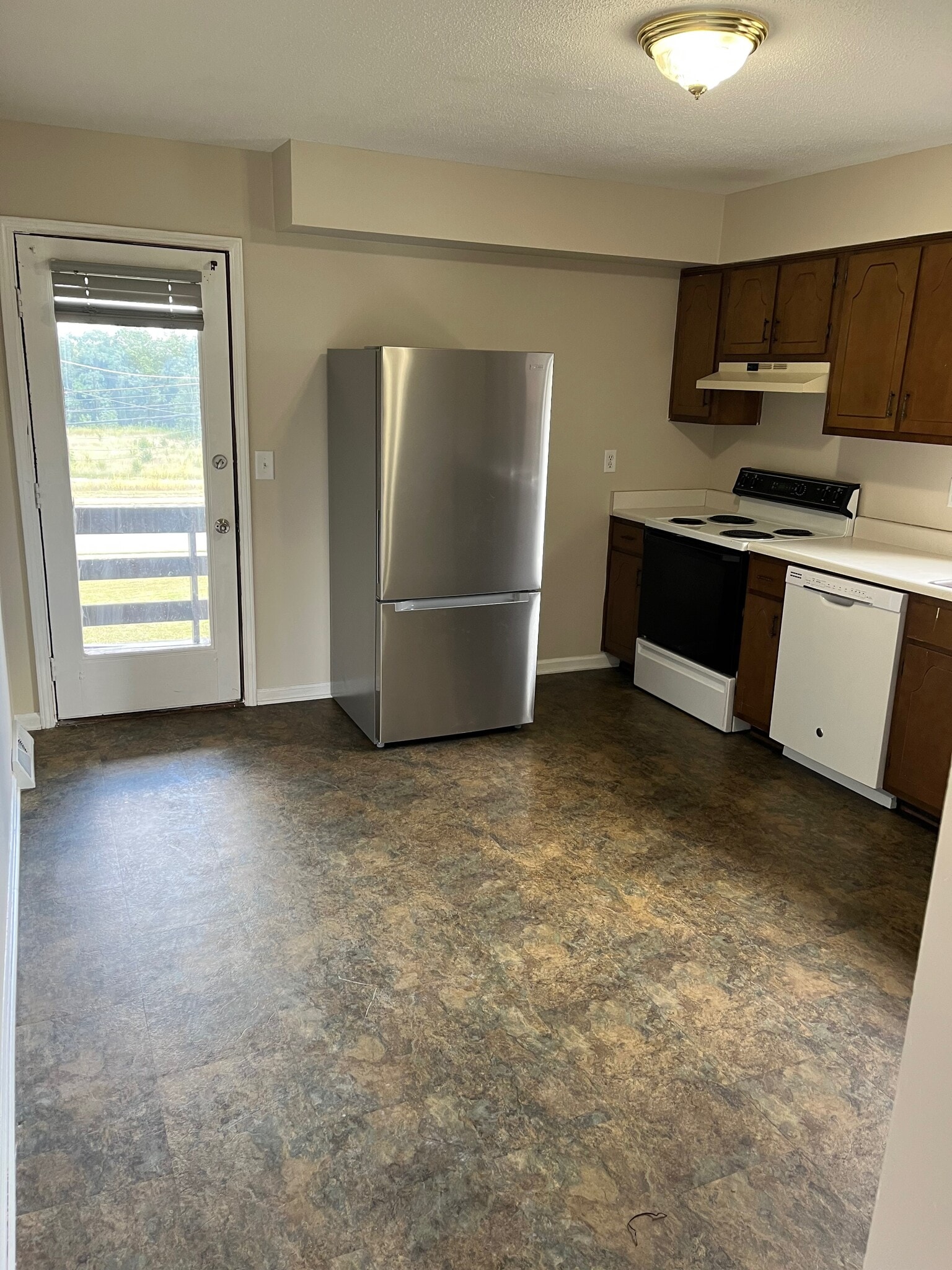 Building Photo - 1709 Cliff Ridge Ct