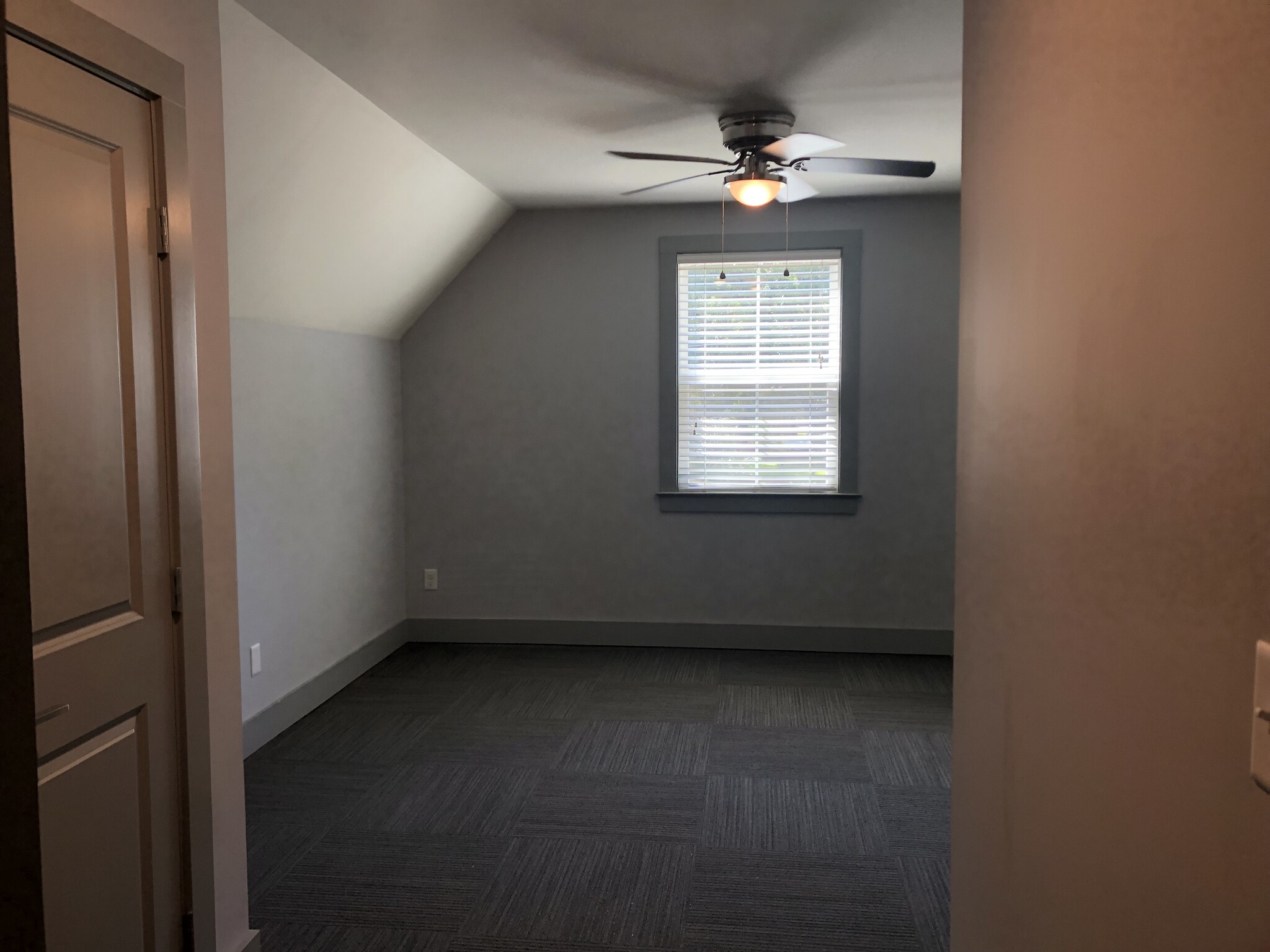 Ceiling fan in each bedrooms - 202 Dixie Ave