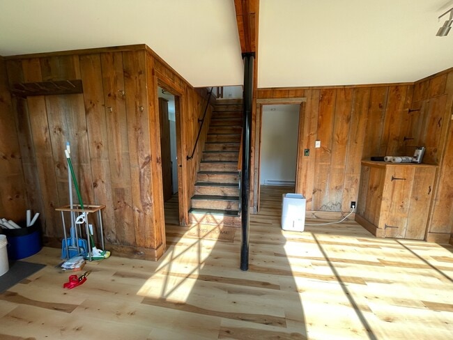 Building Photo - 13 Winhall Hollow Rd