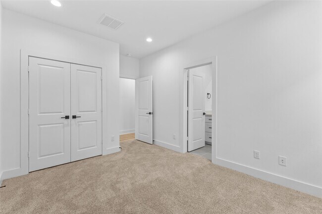 Building Photo - 3426 Bolin Rd