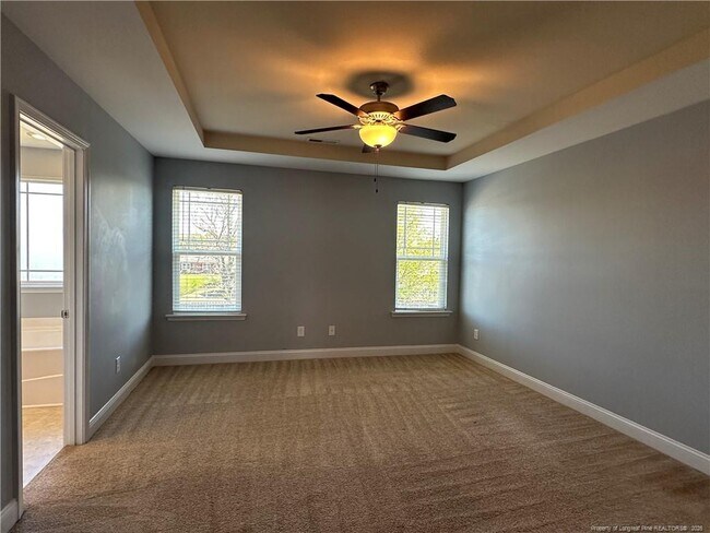 Building Photo - 2149 Heathcote Dr