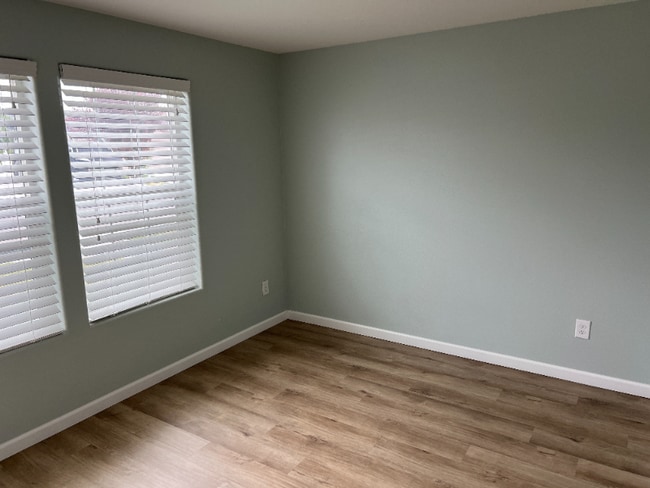 Building Photo - 6109 Basalt Falls Dr
