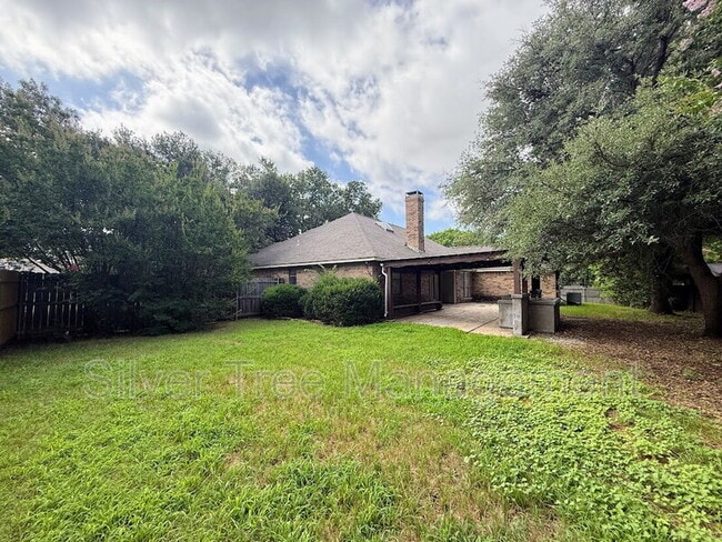 Building Photo - 7716 Pampas Dr