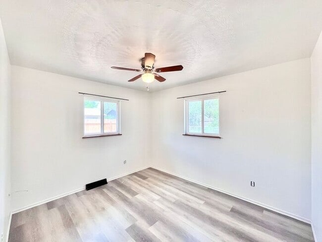 Building Photo - Updated 2bd/1ba Duplex in West Fort Collins POET Area