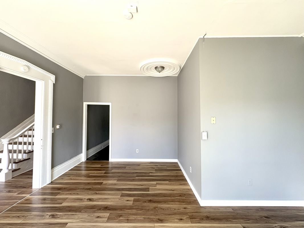 Building Photo - 709 Church St