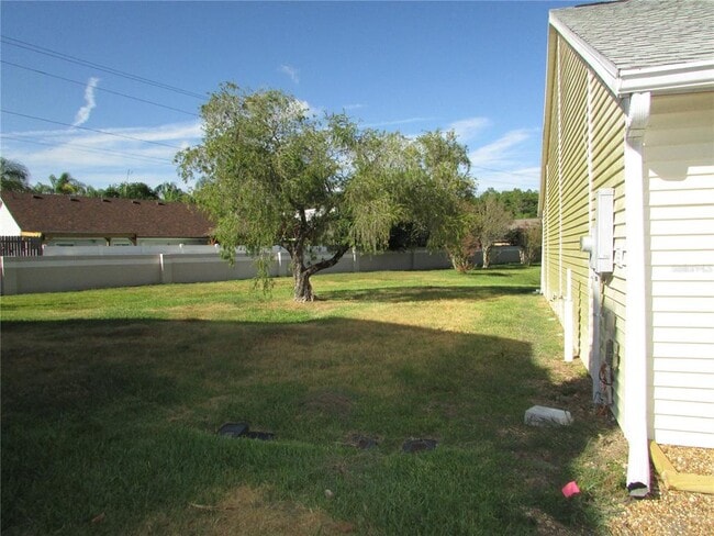 Building Photo - 12715 Raeburn Way