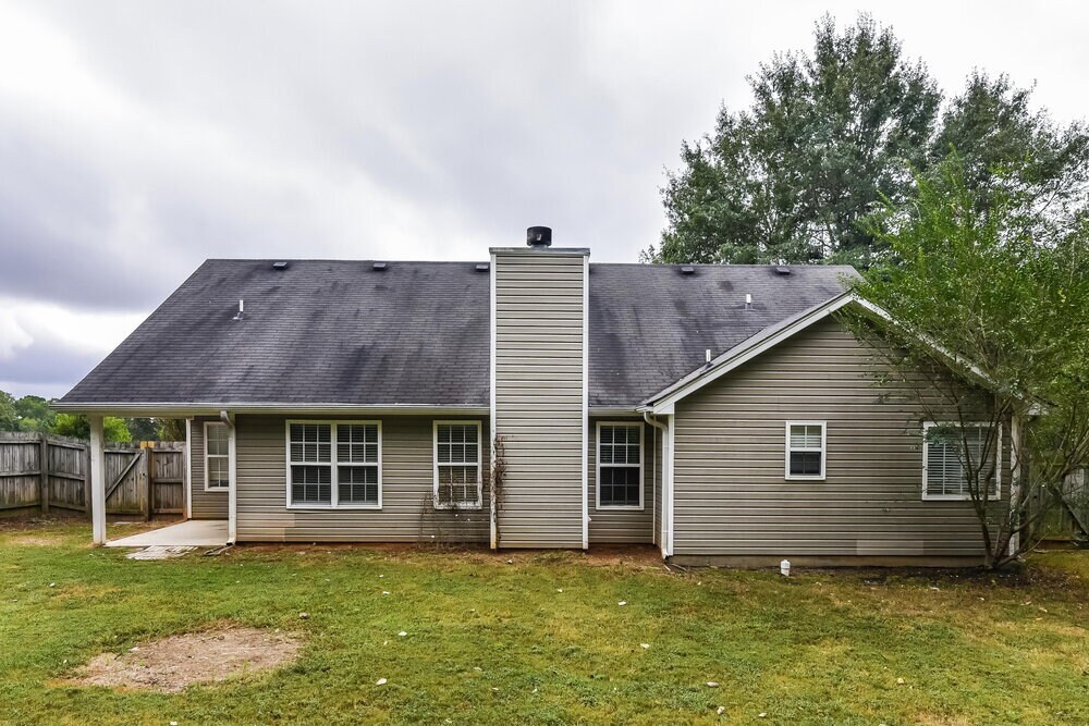 Building Photo - 3600 Biltmore Oaks Dr SE