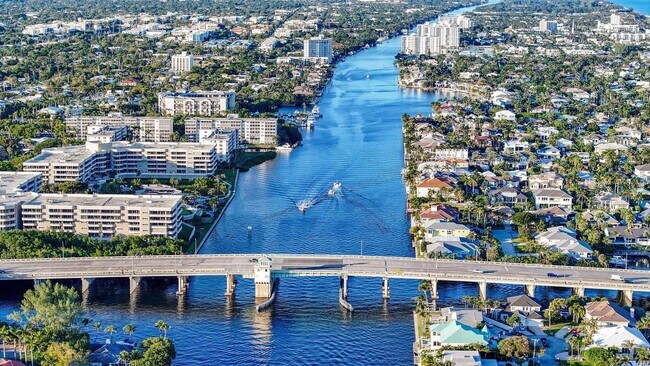 Building Photo - 2201 Florida Blvd