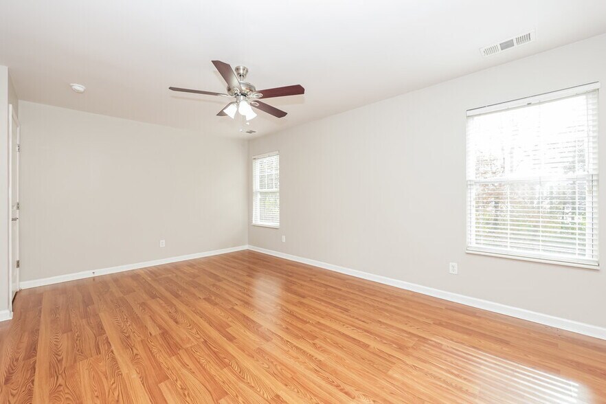 Building Photo - 3141 Aidan Ln