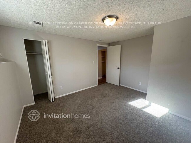 Building Photo - 10240 Benton St