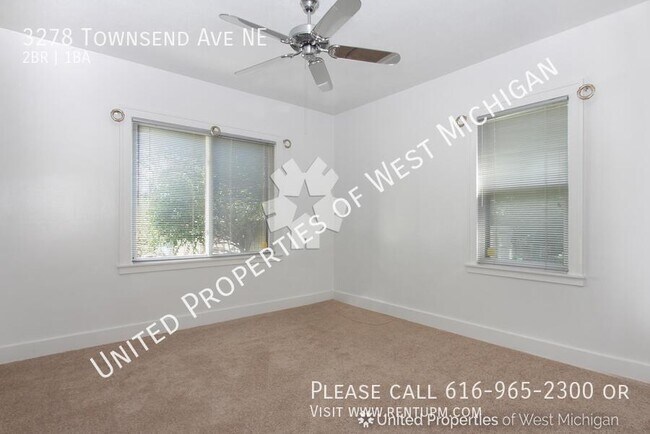 Building Photo - 3278 Townsend Ave NE