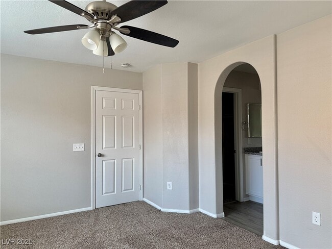 Building Photo - 712 E Caballo Hills Ave