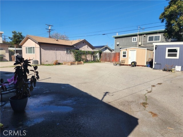 Building Photo - 1459 W 102nd St