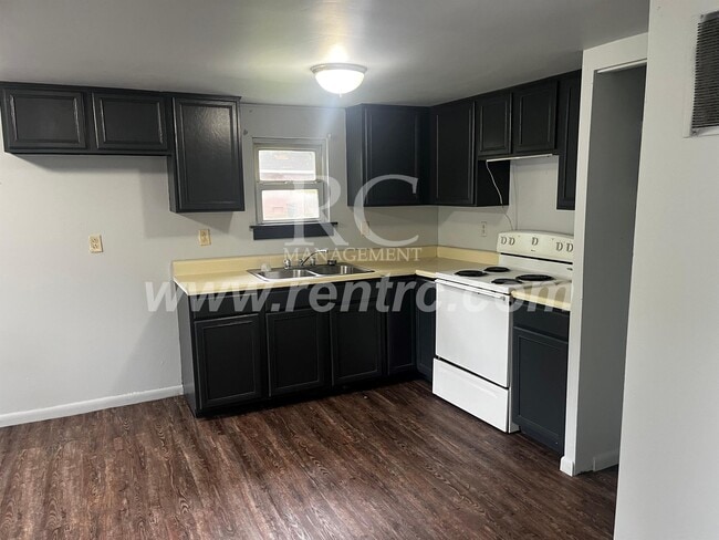 Building Photo - 229 Kentucky-