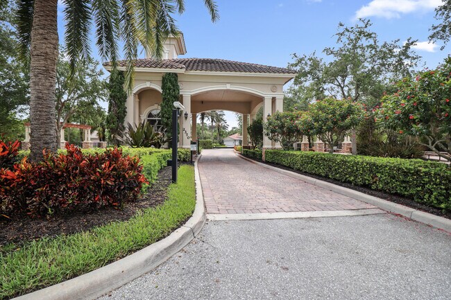 Building Photo - 6007 SW Bald Eagle Dr