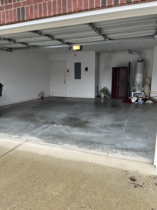 Building Photo - 395 Devon Chase Hill