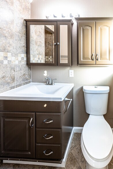 Building Photo - 1937 S Fulton Ave