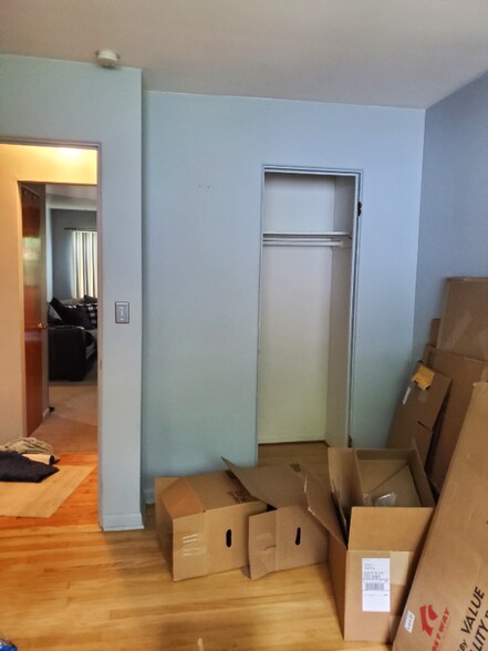 Building Photo - 707 Newport Pl