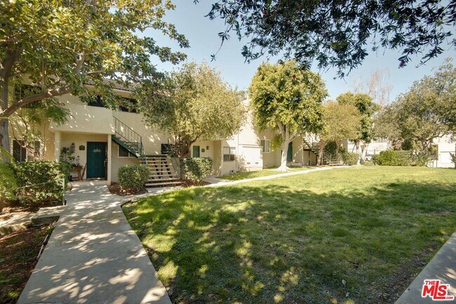 Building Photo - 6476 Cavalleri Rd