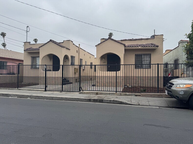 Primary Photo - 839-841 W 83rd St