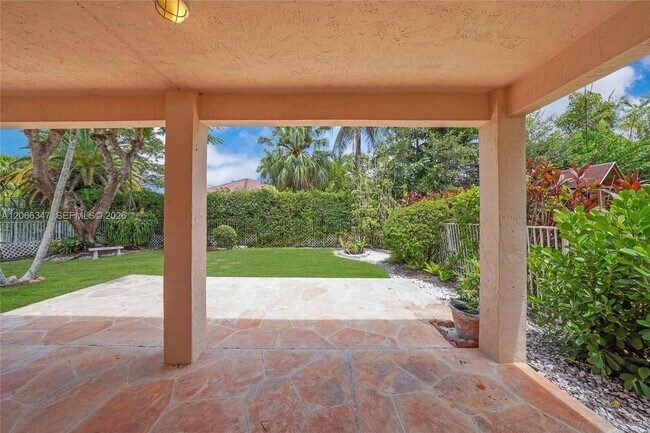 Building Photo - 4312 Laurel Ridge Cir