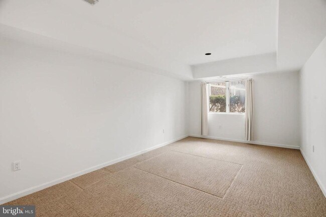 Building Photo - 6614 Corina Ct