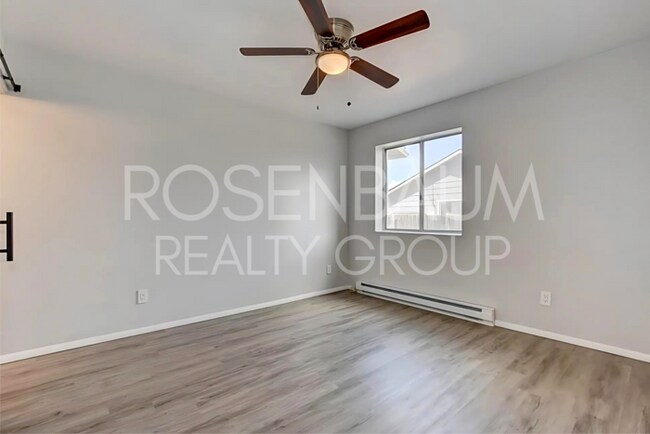 Building Photo - 3547 N Valorie Dr