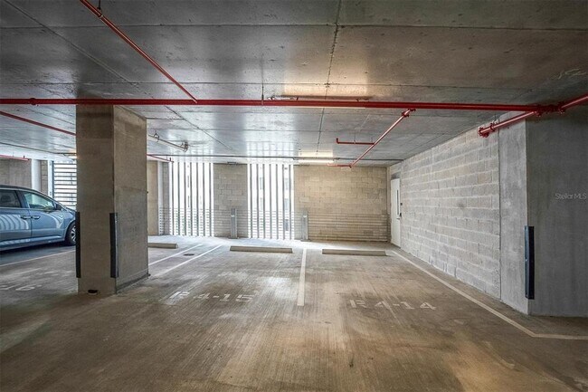 Building Photo - 301 1st St S