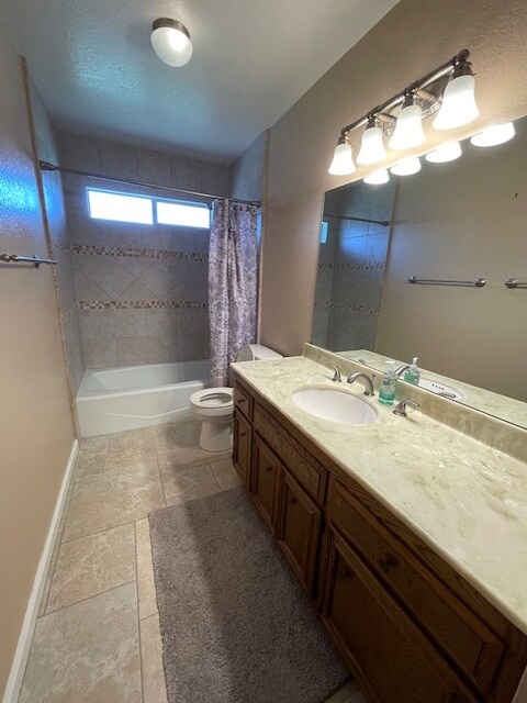 Building Photo - 26458 Larkspur St