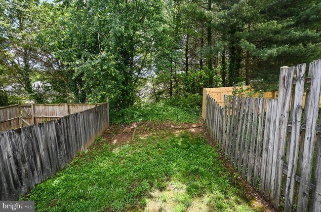 Building Photo - 105 Sunny Hill Ct