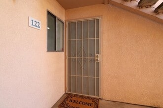 Building Photo - 321 Inger Dr