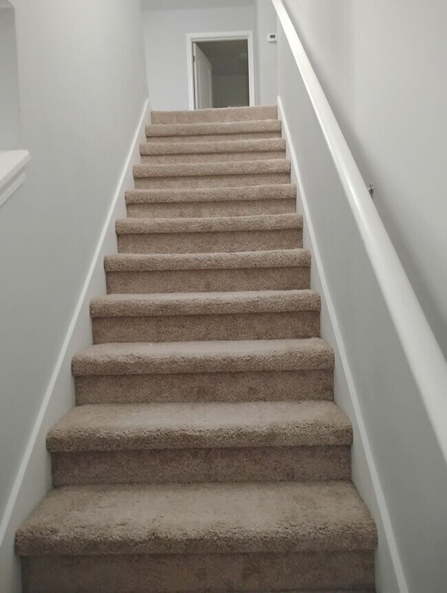 Building Photo - Modern-Lux Style 4BR/2.5BA House