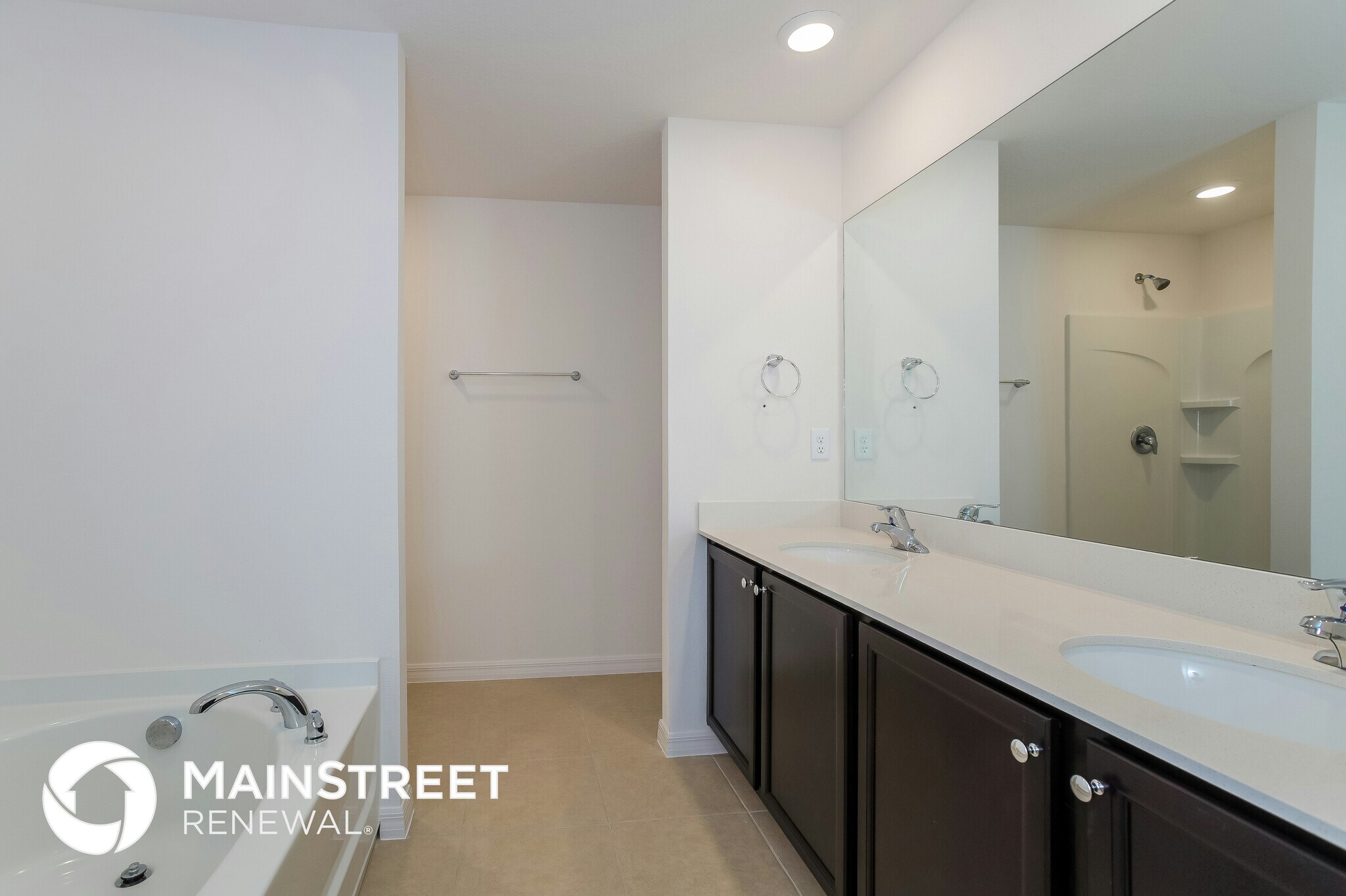 Building Photo - 1370 Brenway Dr