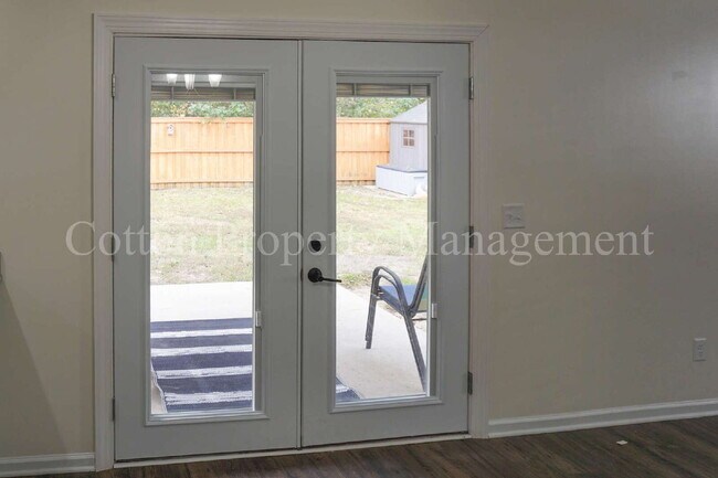 Building Photo - 9343 Cassadine Ct