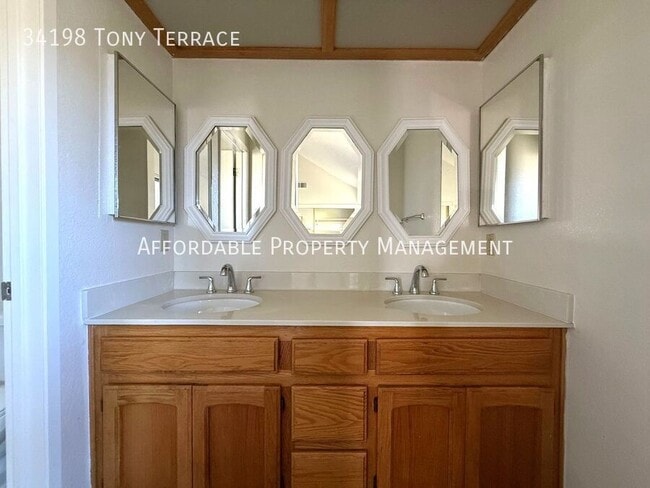 Building Photo - 34198 Tony Terrace