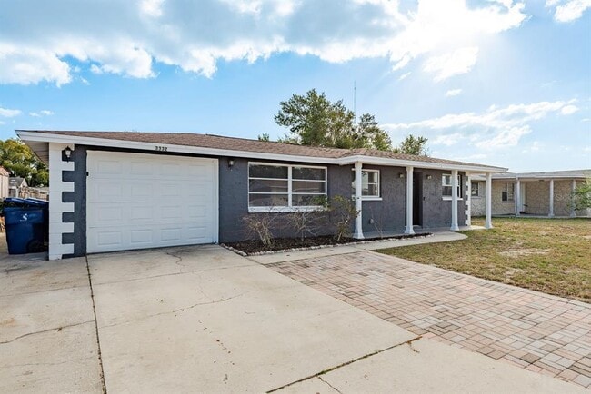 Building Photo - 3332 Chauncy Rd