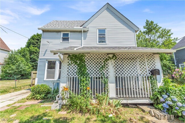 Primary Photo - 3153 W 88th St