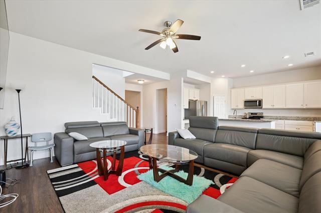Building Photo - 313 Marble Creek Dr