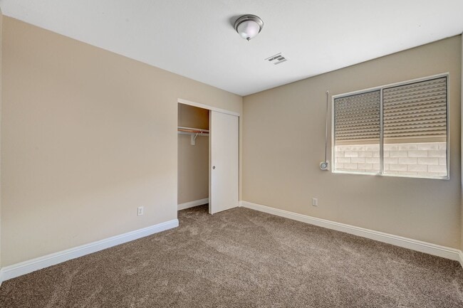Building Photo - 2448 Rocky Brook St