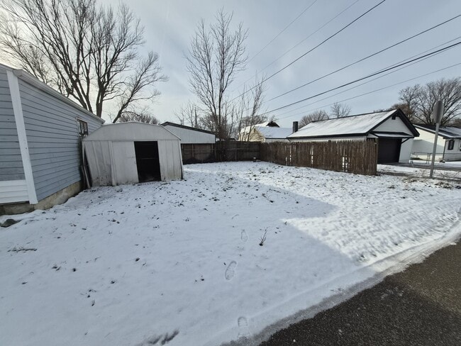 Building Photo - 2607 Lincoln St