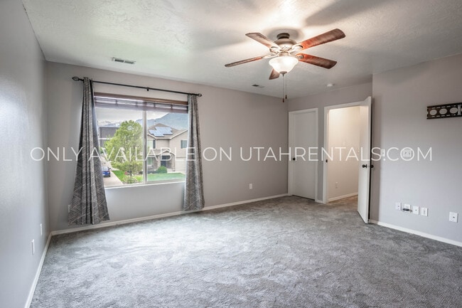 Building Photo - 1787 W 550 N