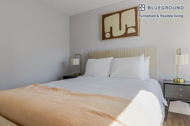 Building Photo - 8 W Chestnut St