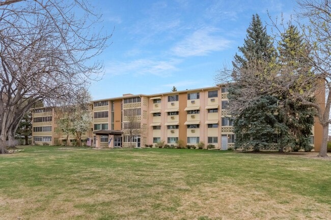 Building Photo - 650 S Clinton St