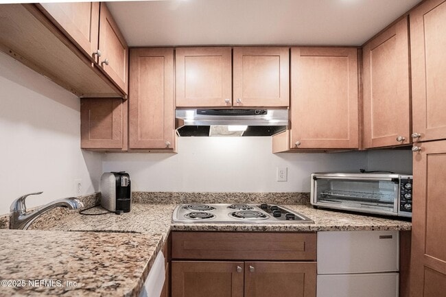 Building Photo - 4 20th Ave S